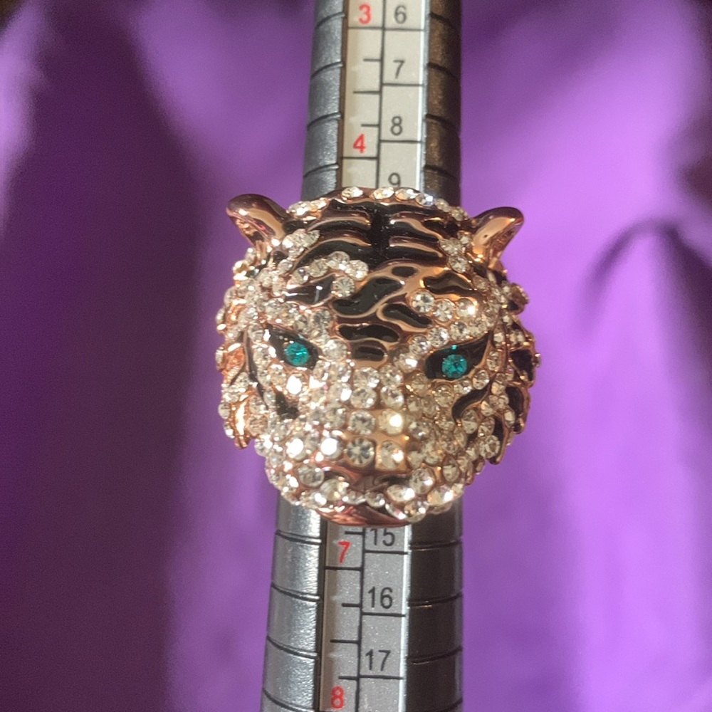 Rose Gold Plated Tigers Head Chunky Ring unisex